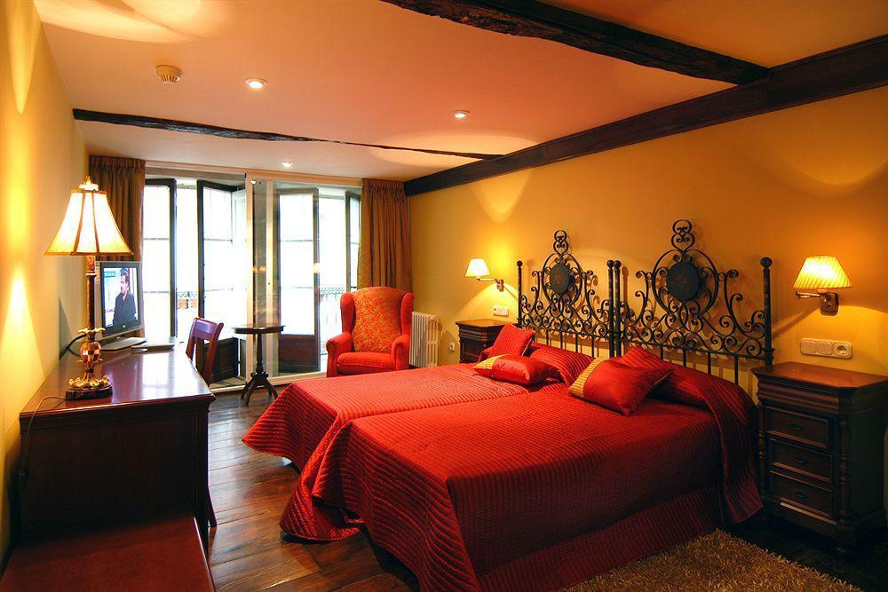 Hostal Santo Grial Santiago de Compostela Zewnętrze zdjęcie